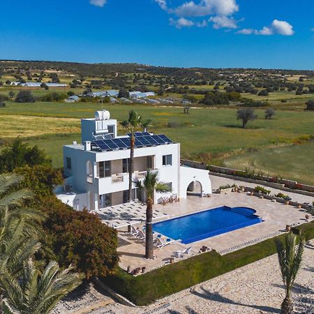 Villa Chrysta Agios Theodoros Esterno foto