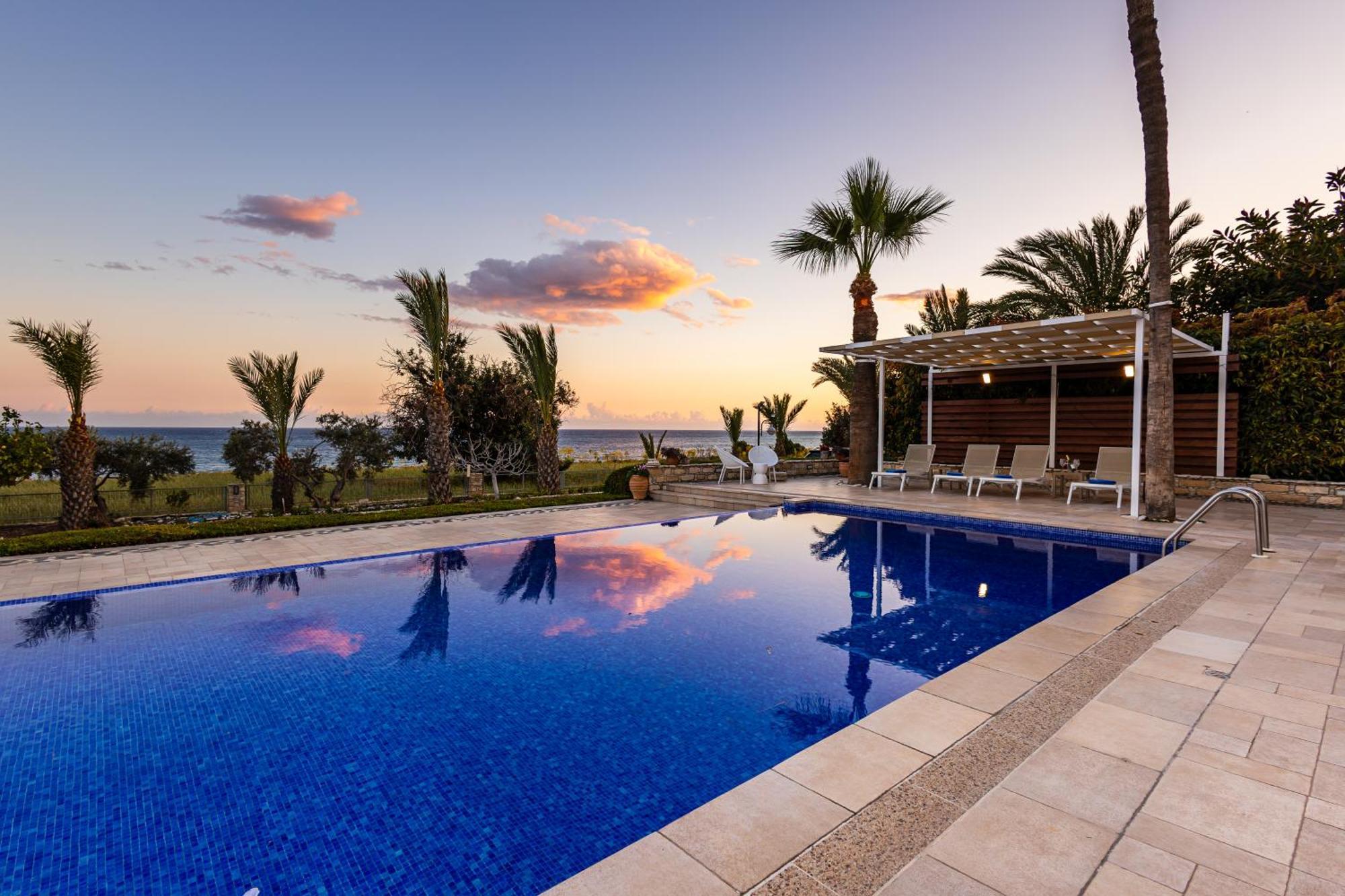 Villa Chrysta Agios Theodoros Esterno foto